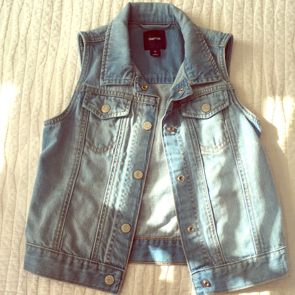 Super cute Gap jeans vest.